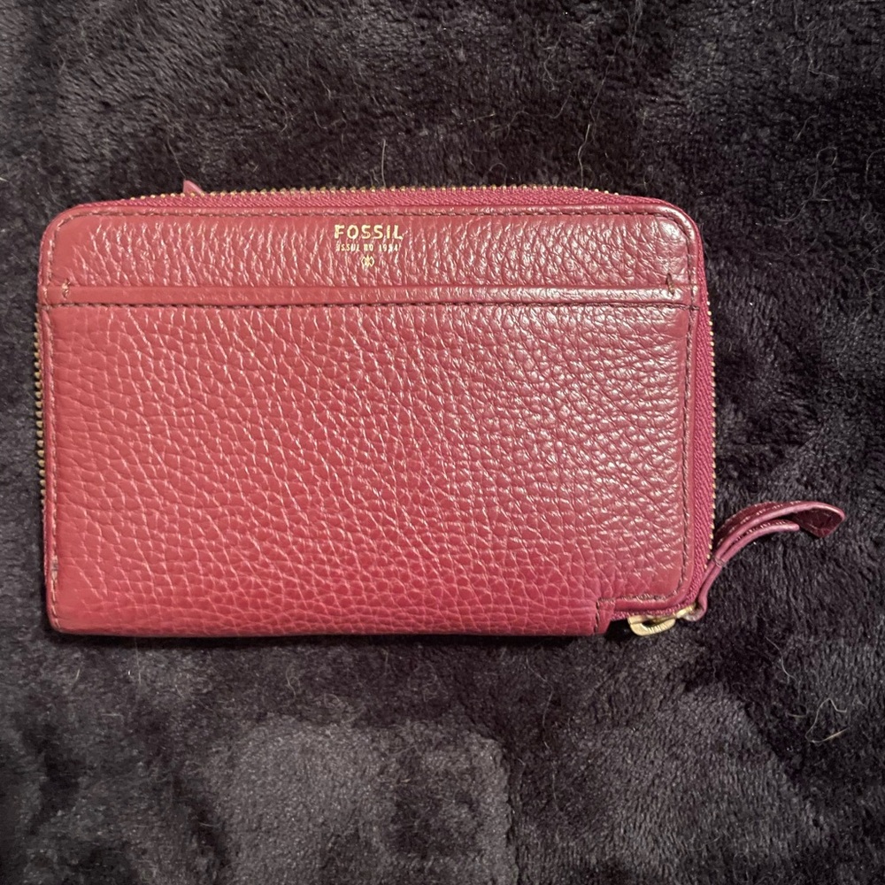 Fossil Maroon Leather Zip Wallet